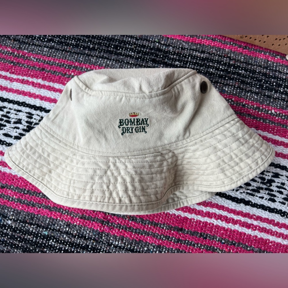 Vintage🤗Bombay Dry Gin Bucket Hat 2001 - Picture 3 of 4